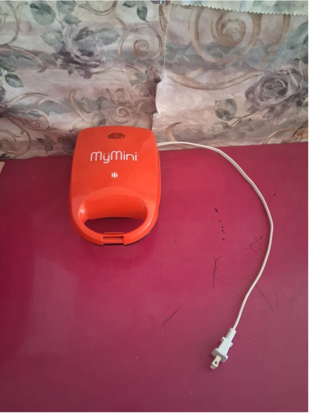 Nostalgia MyMini MSDW5RD Sandwich Maker 520W Red Electric